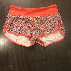 Lululemon Speed up short 2.5”